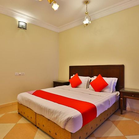 Hotel Oyo 369 Arwa Alqosor à Abha Extérieur photo