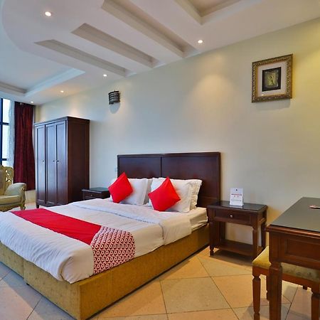 Hotel Oyo 369 Arwa Alqosor à Abha Extérieur photo