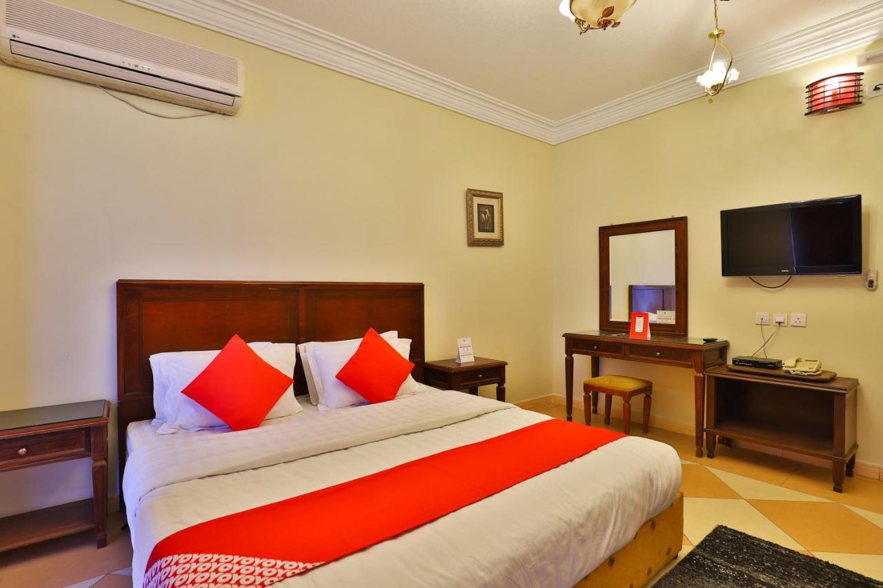 Hotel Oyo 369 Arwa Alqosor à Abha Extérieur photo