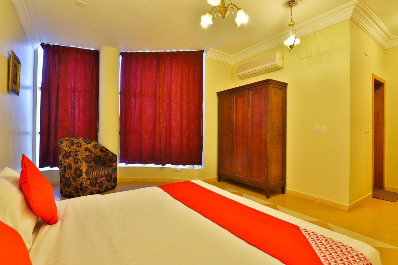 Hotel Oyo 369 Arwa Alqosor à Abha Extérieur photo
