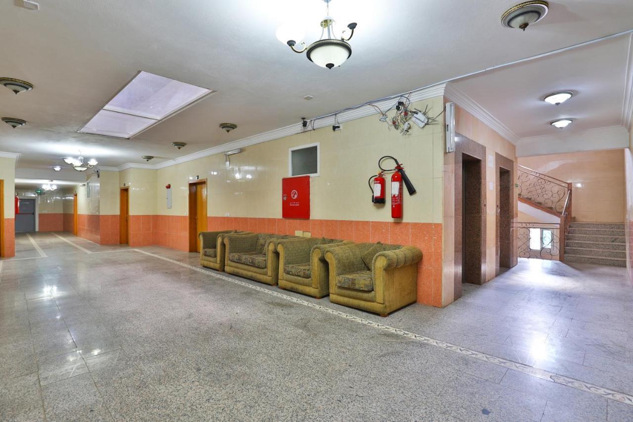 Hotel Oyo 369 Arwa Alqosor à Abha Extérieur photo